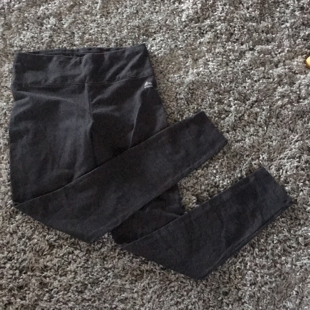 NWOT Womens RBX Gray Leggings Size Small
